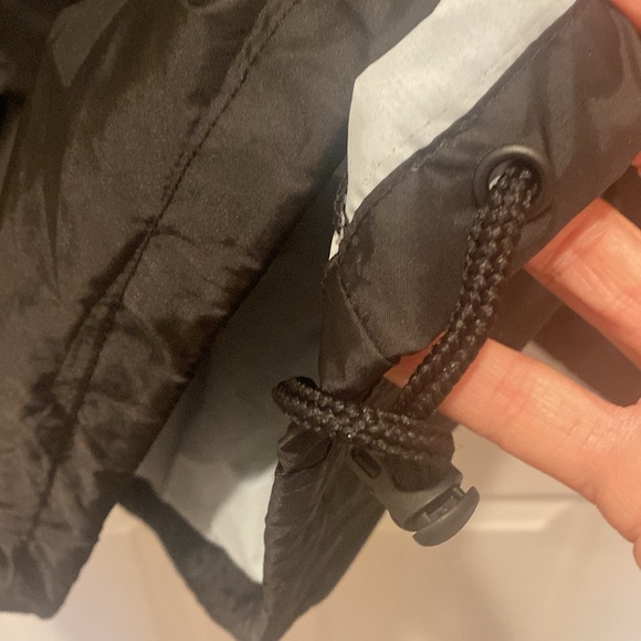 Broken Promises running pullover jacket-medium - Picture 6 of 7